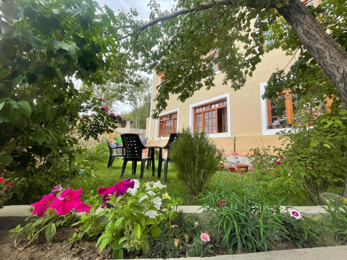 Gaywoo Guest House Leh Ngoại thất bức ảnh